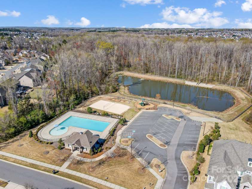 10547 Skipping Rock Lane, Concord, NC 28027.  MLS# CAR4237790, YatesRealty ID 19519. 