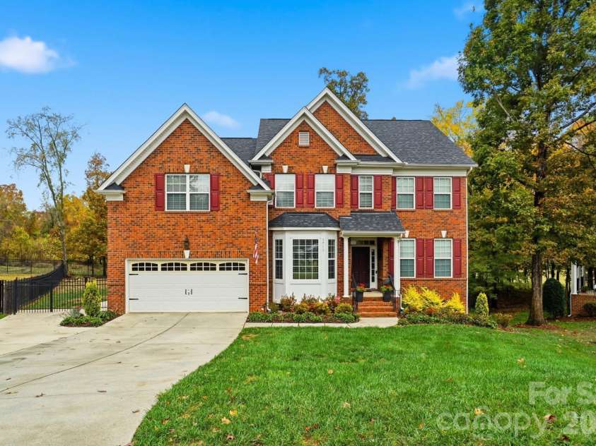 1711 Drexel Bay Lane, Charlotte, NC 28227.  MLS# CAR4316740, YatesRealty ID 19519. 
