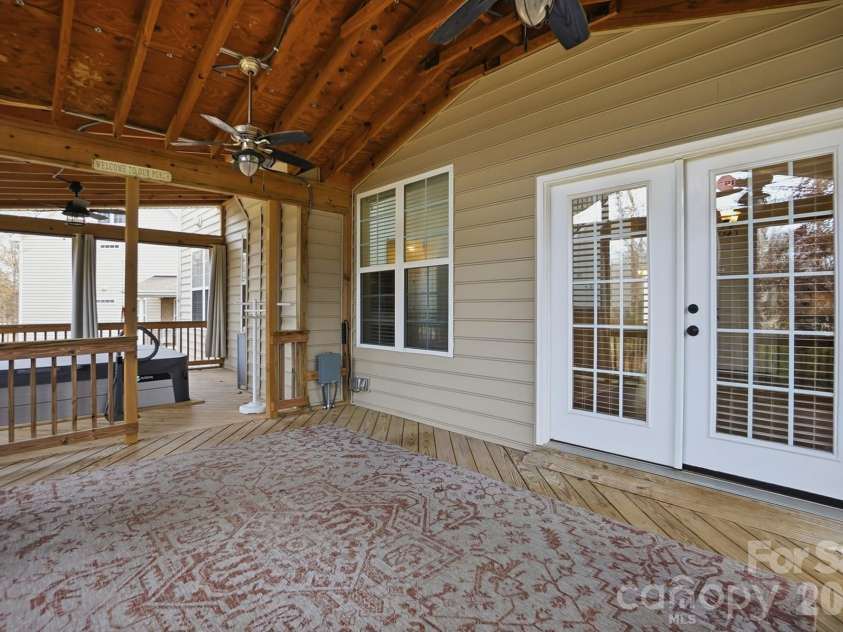 1711 Drexel Bay Lane, Charlotte, NC 28227.  MLS# CAR4316740, YatesRealty ID 19519. 
