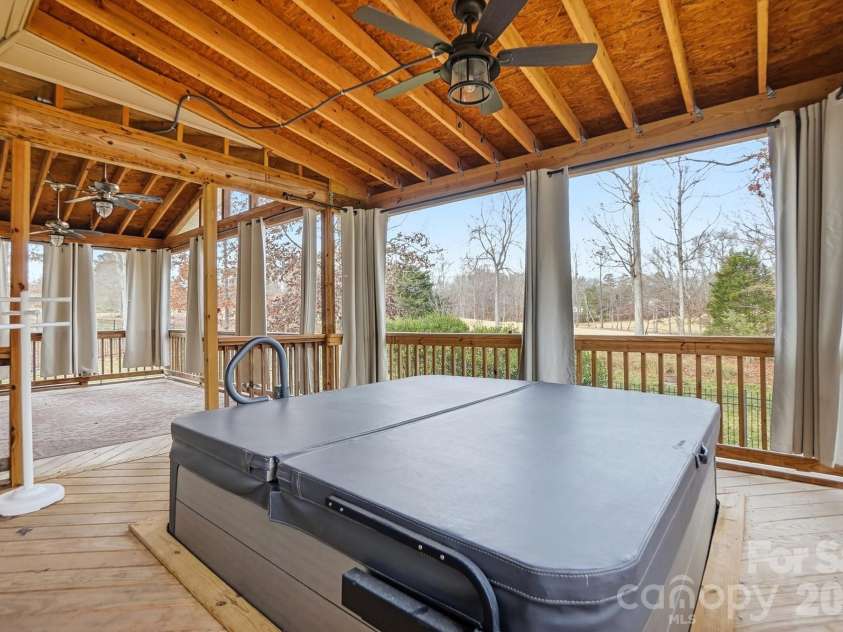 1711 Drexel Bay Lane, Charlotte, NC 28227.  MLS# CAR4316740, YatesRealty ID 19519. 