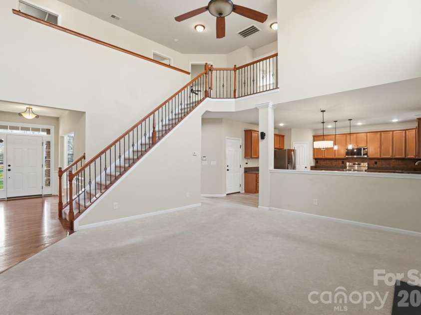 1711 Drexel Bay Lane, Charlotte, NC 28227.  MLS# CAR4316740, YatesRealty ID 19519. 