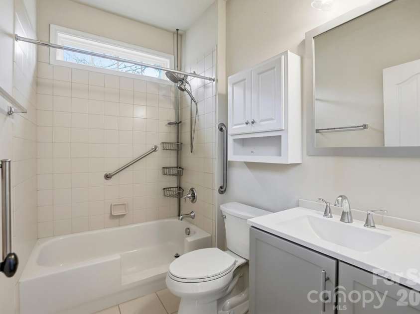 1711 Drexel Bay Lane, Charlotte, NC 28227.  MLS# CAR4316740, YatesRealty ID 19519. 