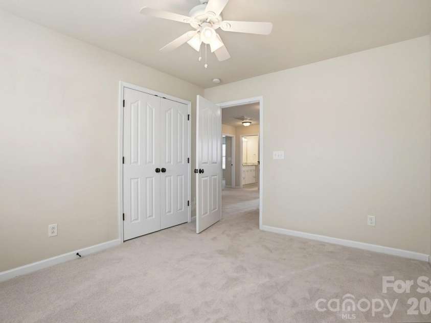 1711 Drexel Bay Lane, Charlotte, NC 28227.  MLS# CAR4316740, YatesRealty ID 19519. 