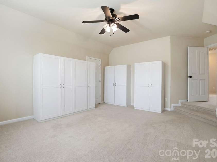 1711 Drexel Bay Lane, Charlotte, NC 28227.  MLS# CAR4316740, YatesRealty ID 19519. 