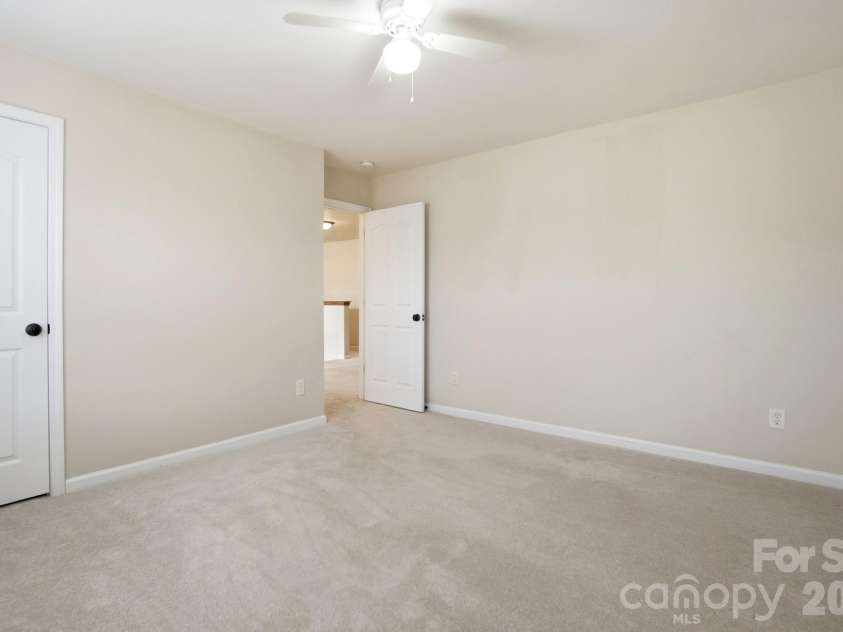 1711 Drexel Bay Lane, Charlotte, NC 28227.  MLS# CAR4316740, YatesRealty ID 19519. 