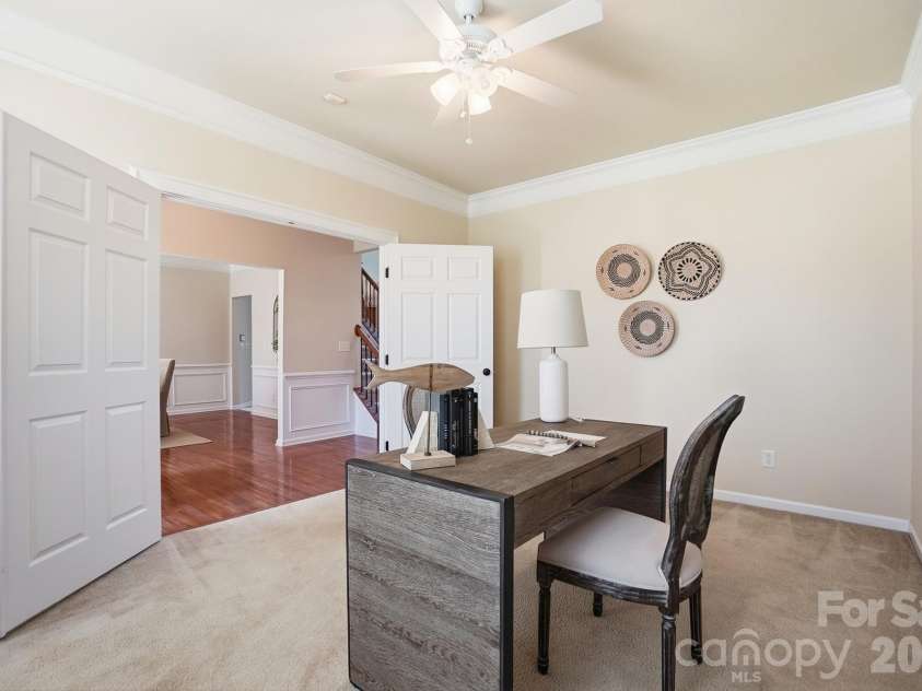 1711 Drexel Bay Lane, Charlotte, NC 28227.  MLS# CAR4316740, YatesRealty ID 19519. Virtually staged. 