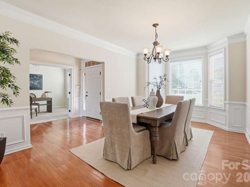 1711 Drexel Bay Lane, Charlotte, NC 28227.  MLS# CAR4316740, YatesRealty ID 19519. Virtually staged. 