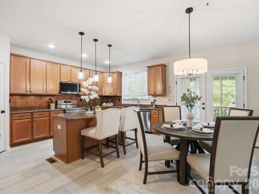 1711 Drexel Bay Lane, Charlotte, NC 28227.  MLS# CAR4316740, YatesRealty ID 19519. Virtually staged. 