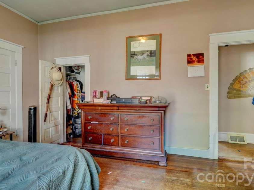 119 Heilig Avenue, Salisbury, NC 28114.  MLS# CAR4374702, YatesRealty ID 19520. 