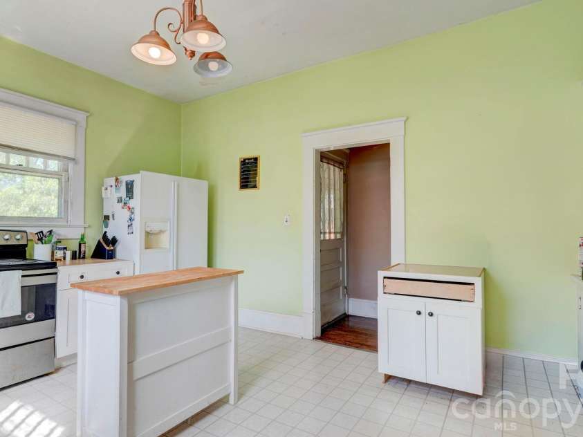 119 Heilig Avenue, Salisbury, NC 28114.  MLS# CAR4374702, YatesRealty ID 19520. 