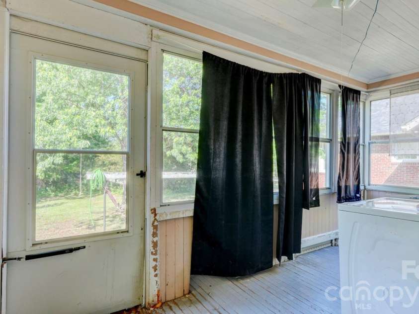 119 Heilig Avenue, Salisbury, NC 28114.  MLS# CAR4374702, YatesRealty ID 19520. 