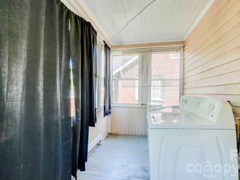119 Heilig Avenue, Salisbury, NC 28114.  MLS# CAR4374702, YatesRealty ID 19520. 