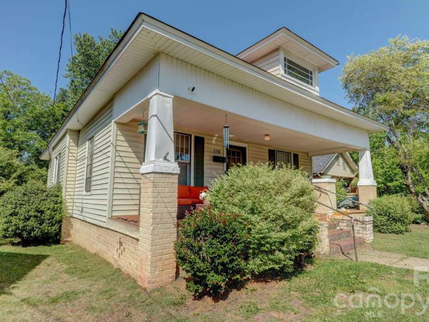 119 Heilig Avenue, Salisbury, NC 28114.  MLS# CAR4374702, YatesRealty ID 19520. 