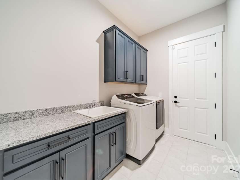 724 Cavesson Way, Wesley Chapel, NC 28110.  MLS# CAR4239057, YatesRealty ID 19520. 