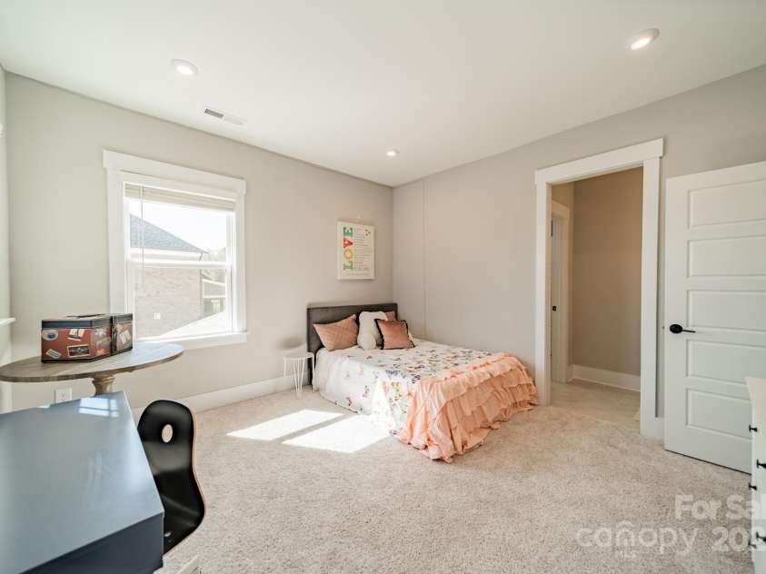 724 Cavesson Way, Wesley Chapel, NC 28110.  MLS# CAR4318252, YatesRealty ID 19520. 