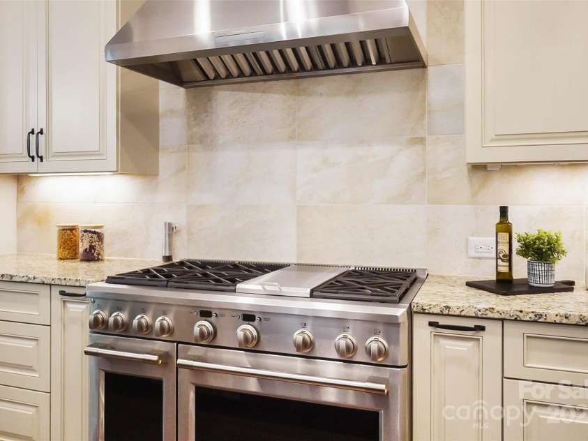 13106 Bien Court, Huntersville, NC 28078.  MLS# CAR4251699, YatesRealty ID 19521. 