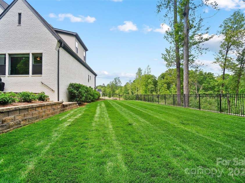 13106 Bien Court, Huntersville, NC 28078.  MLS# CAR4251699, YatesRealty ID 19521. 