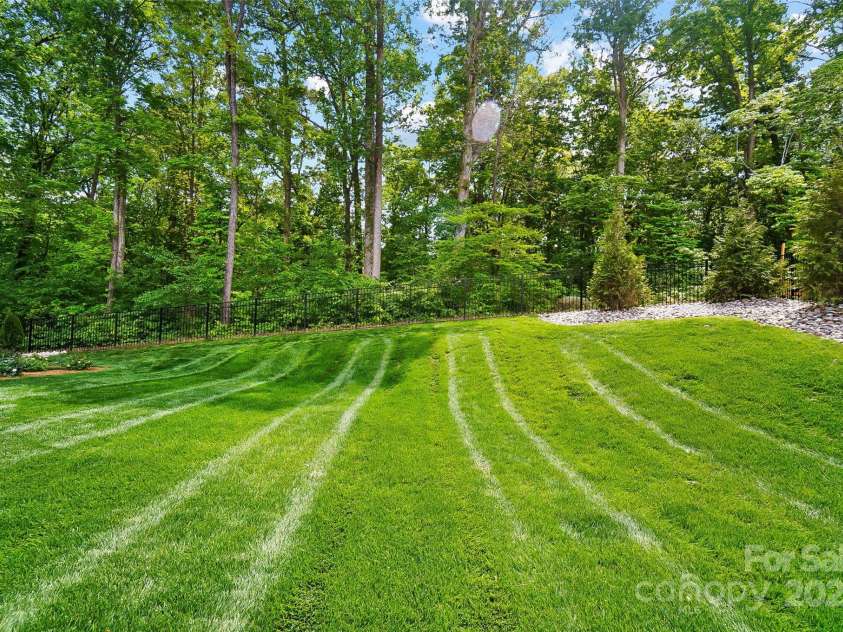 13106 Bien Court, Huntersville, NC 28078.  MLS# CAR4251699, YatesRealty ID 19521. 