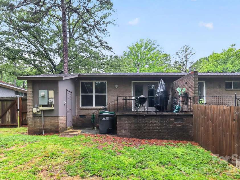 1735-1737 Herrin Avenue, Charlotte, NC 28205.  MLS# CAR4371448, YatesRealty ID 19523. 1737