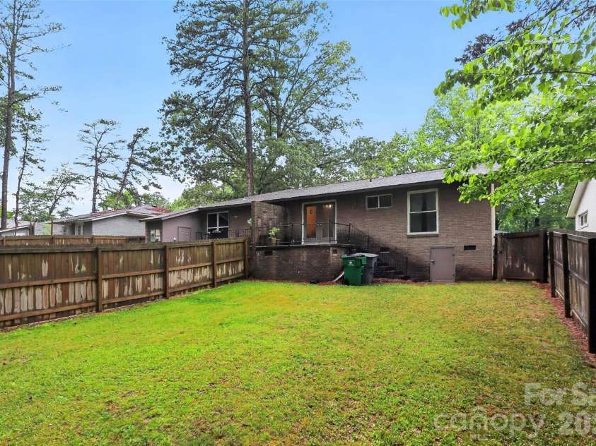 1735-1737 Herrin Avenue, Charlotte, NC 28205.  MLS# CAR4371448, YatesRealty ID 19523. Back Yard 1735