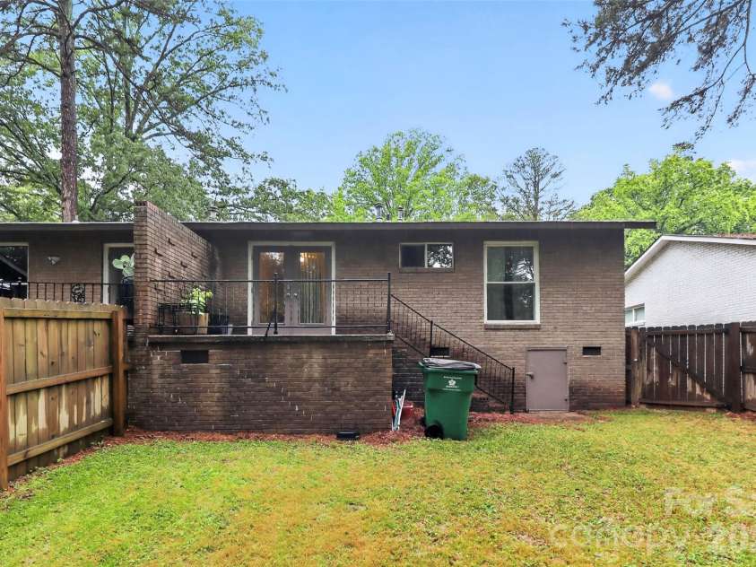 1735-1737 Herrin Avenue, Charlotte, NC 28205.  MLS# CAR4371448, YatesRealty ID 19523. Back Yard 1735