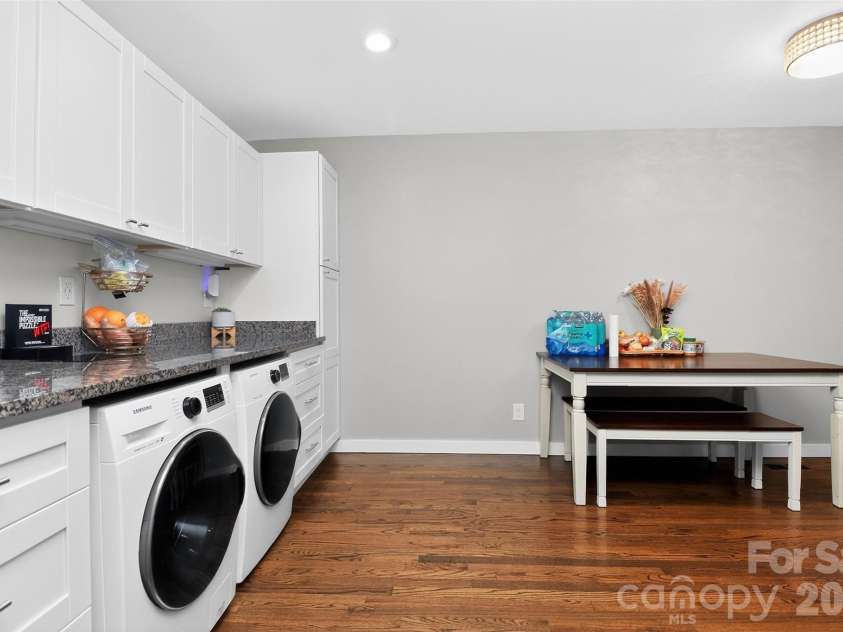 1735-1737 Herrin Avenue, Charlotte, NC 28205.  MLS# CAR4371448, YatesRealty ID 19523. Kitchen 1737