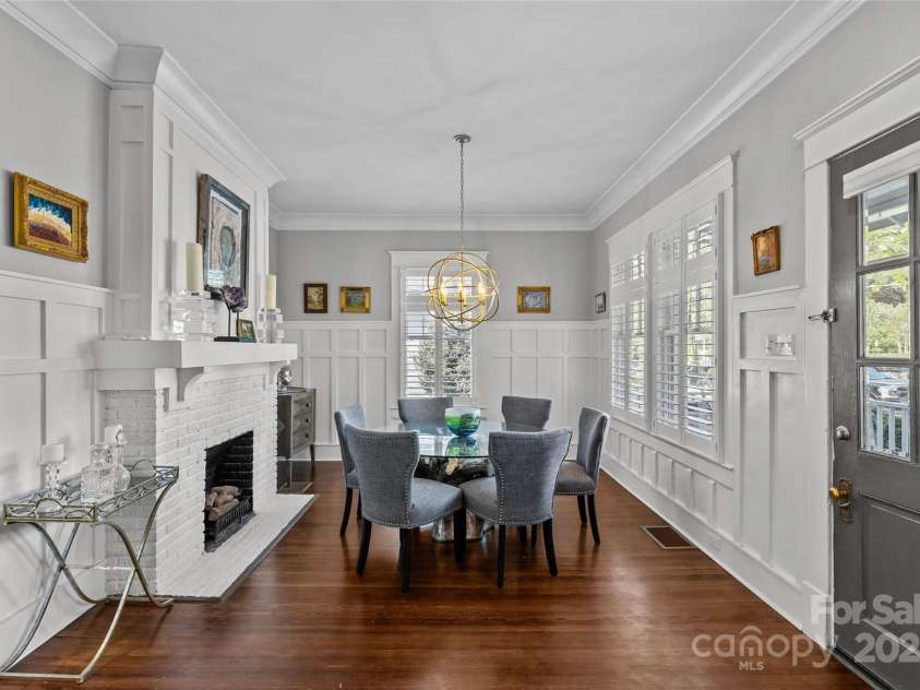 806 Sunnyside Avenue, Charlotte, NC 28204.  MLS# CAR4241141, YatesRealty ID 19524. 