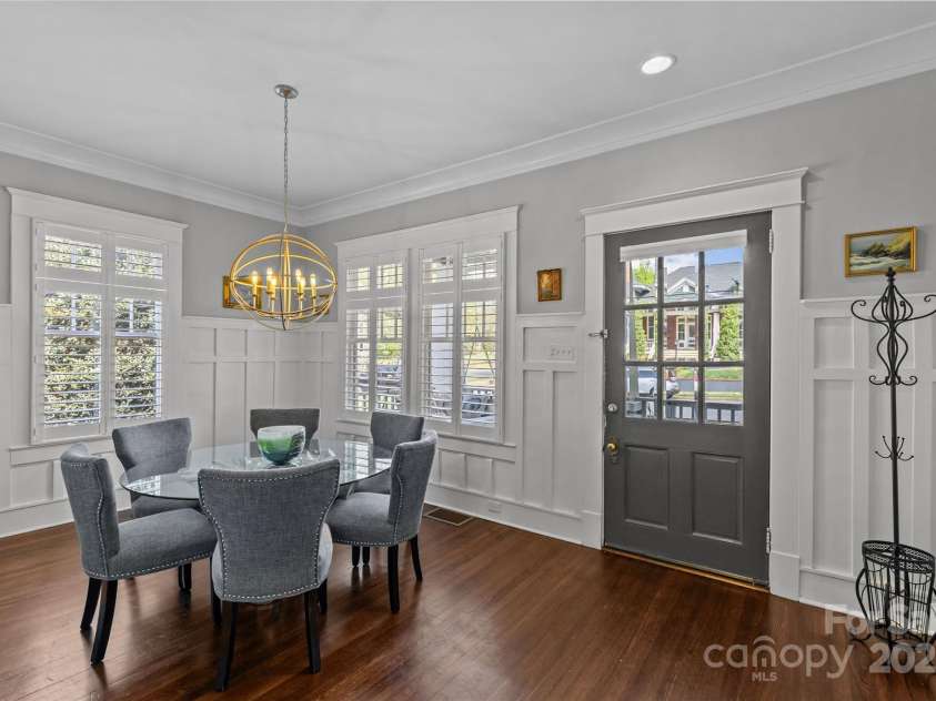 806 Sunnyside Avenue, Charlotte, NC 28204.  MLS# CAR4241141, YatesRealty ID 19524. 