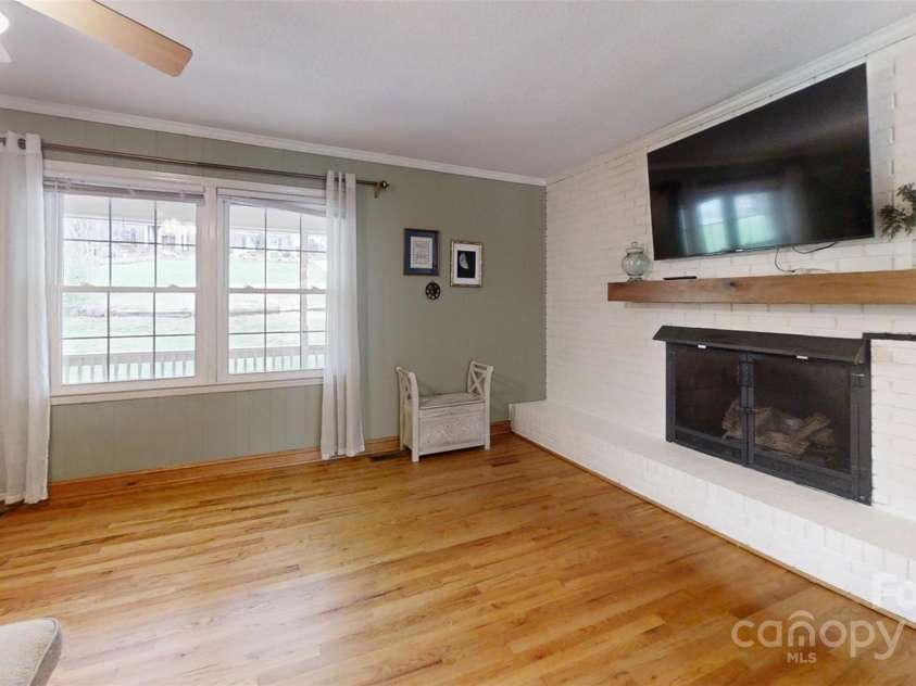 2360 Kings Grant Road, Lincolnton, NC 28092.  MLS# CAR4221270, YatesRealty ID 19525. 