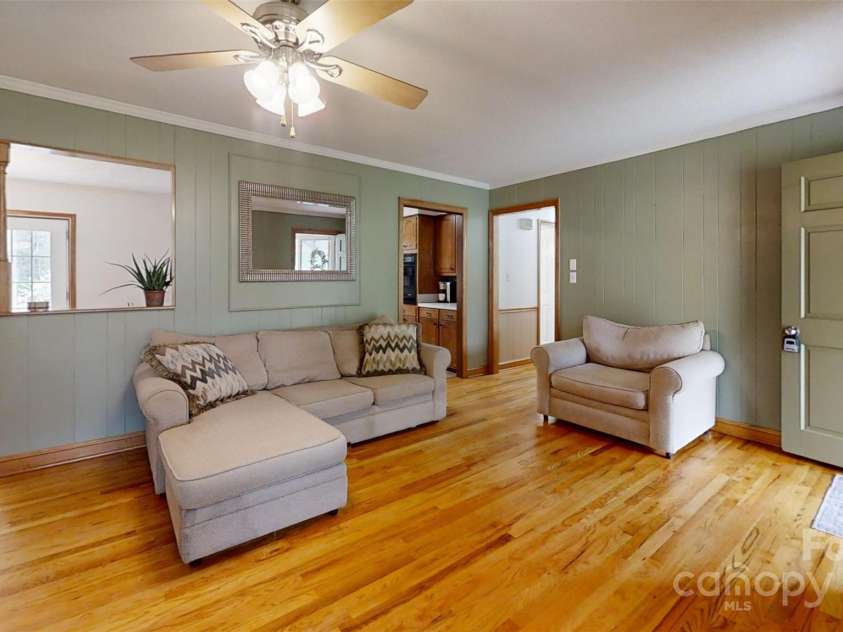 2360 Kings Grant Road, Lincolnton, NC 28092.  MLS# CAR4221270, YatesRealty ID 19525. 