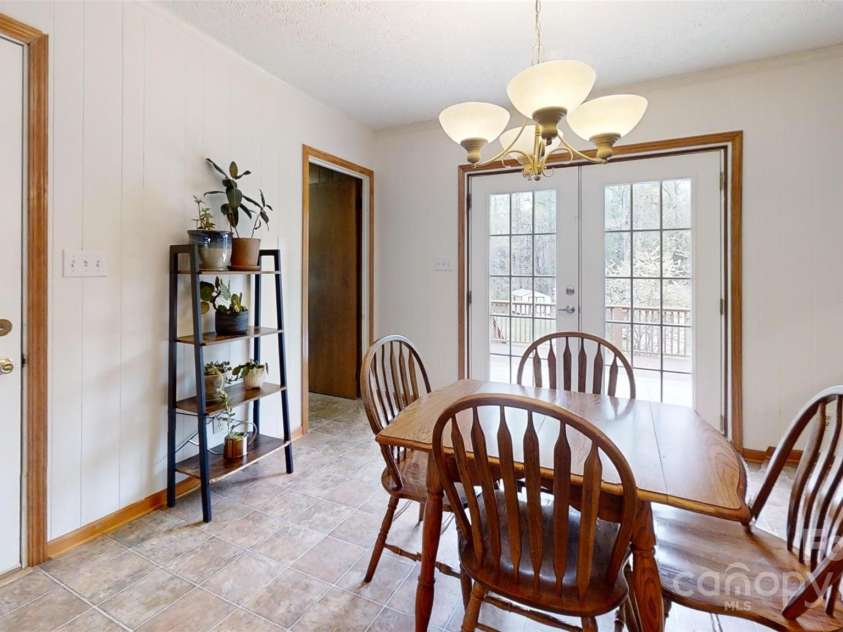 2360 Kings Grant Road, Lincolnton, NC 28092.  MLS# CAR4221270, YatesRealty ID 19525. 