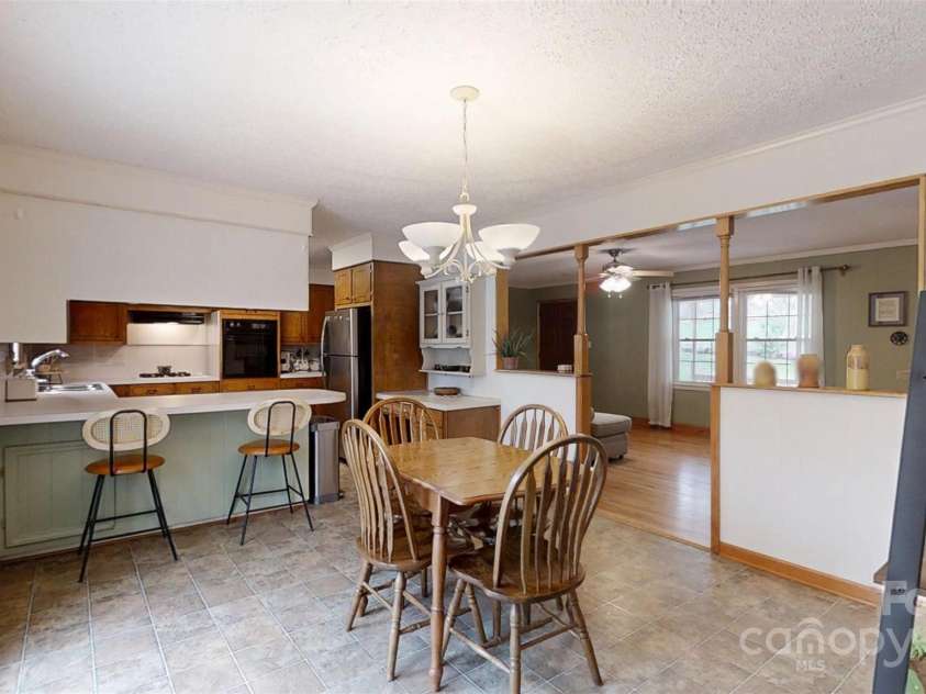 2360 Kings Grant Road, Lincolnton, NC 28092.  MLS# CAR4221270, YatesRealty ID 19525. 