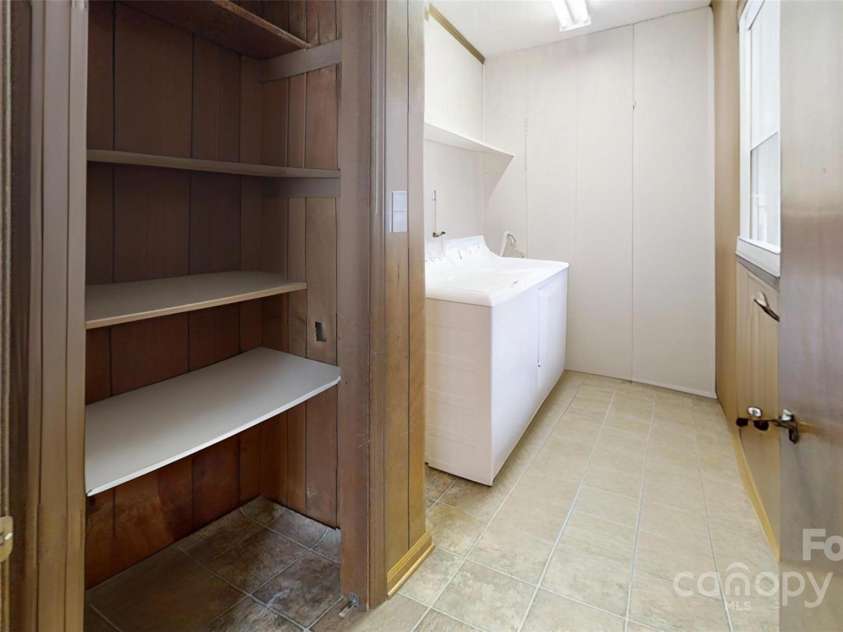 2360 Kings Grant Road, Lincolnton, NC 28092.  MLS# CAR4221270, YatesRealty ID 19525. 