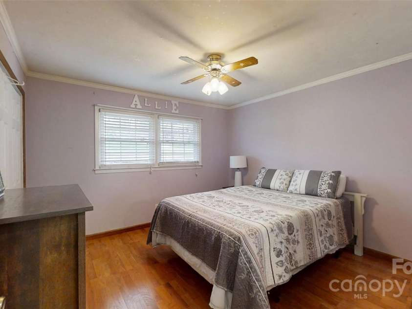 2360 Kings Grant Road, Lincolnton, NC 28092.  MLS# CAR4221270, YatesRealty ID 19525. 