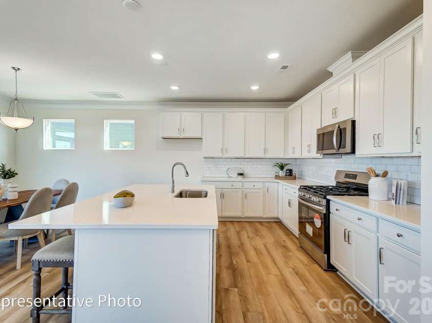 2809 Ashton Park Lane, Monroe, NC 28110.  MLS# CAR4343716, YatesRealty ID 19525. 