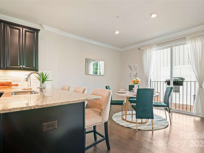 224 Parkwood Avenue, Charlotte, NC 28206.  MLS# CAR4243520, YatesRealty ID 19526. 