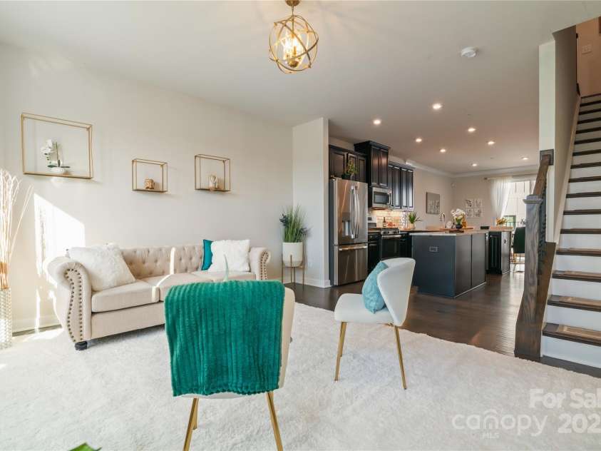 224 Parkwood Avenue, Charlotte, NC 28206.  MLS# CAR4243520, YatesRealty ID 19526. 