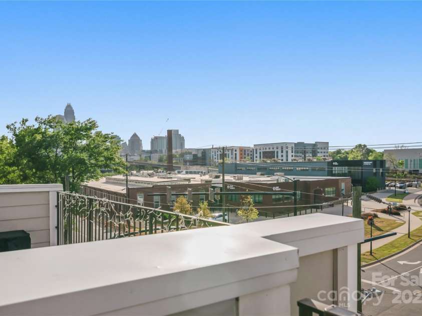 224 Parkwood Avenue, Charlotte, NC 28206.  MLS# CAR4243520, YatesRealty ID 19526. 