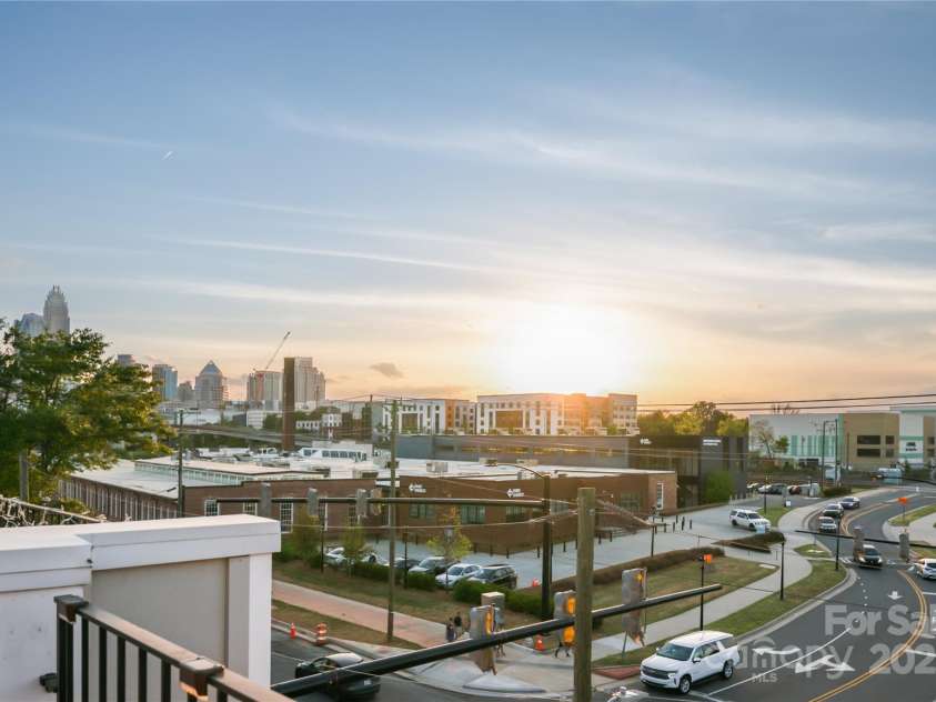224 Parkwood Avenue, Charlotte, NC 28206.  MLS# CAR4243520, YatesRealty ID 19526. 