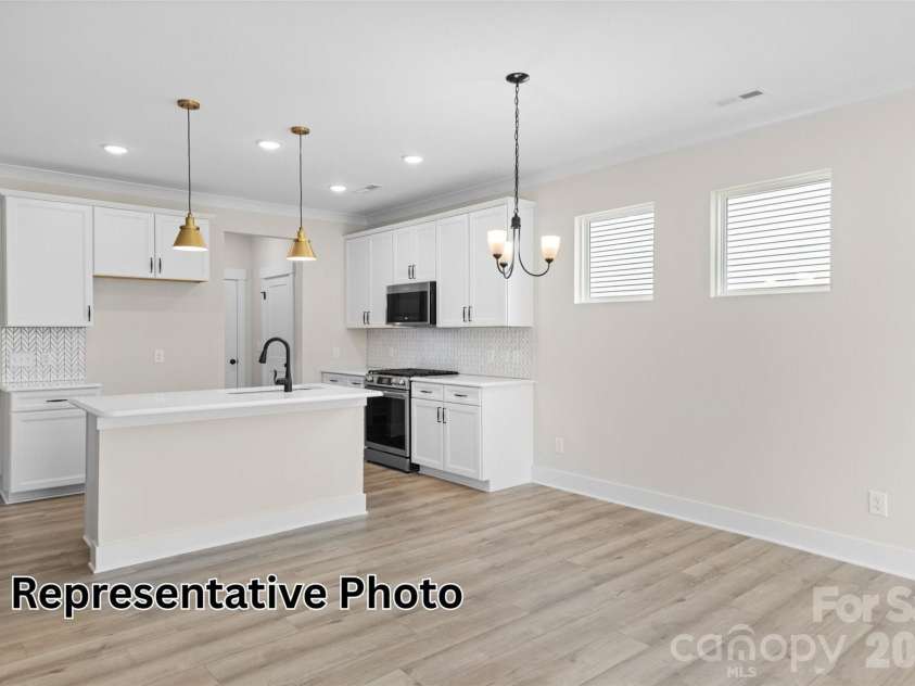 13110 Foxberry Road, Charlotte, NC 28213.  MLS# CAR4360462, YatesRealty ID 19527. 
