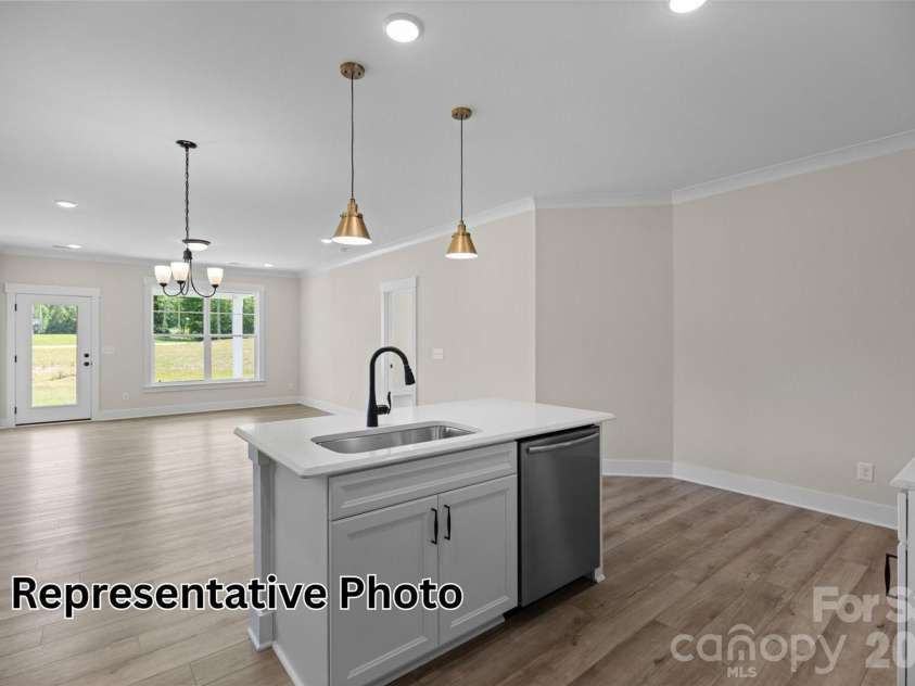 13110 Foxberry Road, Charlotte, NC 28213.  MLS# CAR4360462, YatesRealty ID 19527. 