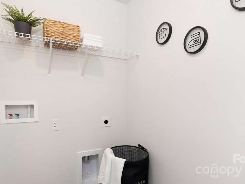5066 Beargrass Drive, Dallas, NC 28034.  MLS# CAR4248305, YatesRealty ID 19527. Picture is Representative