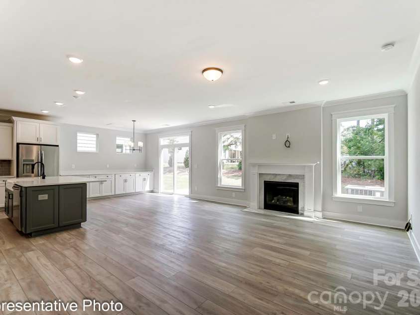 13118 Foxberry Road, Charlotte, NC 28213.  MLS# CAR4353973, YatesRealty ID 19528. Main living area example
