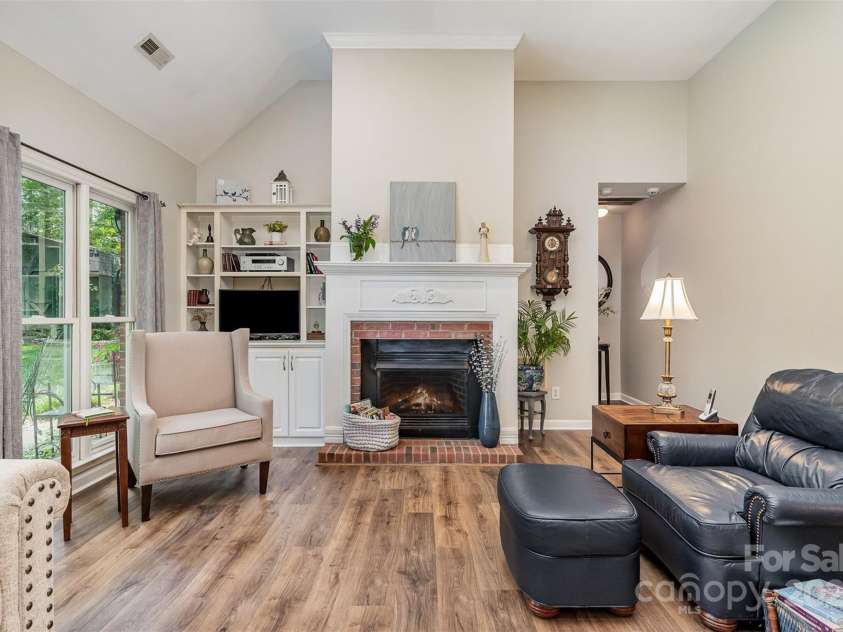 5208 Black Oak Lane, Waxhaw, NC 28173.  MLS# CAR4259258, YatesRealty ID 19528. 