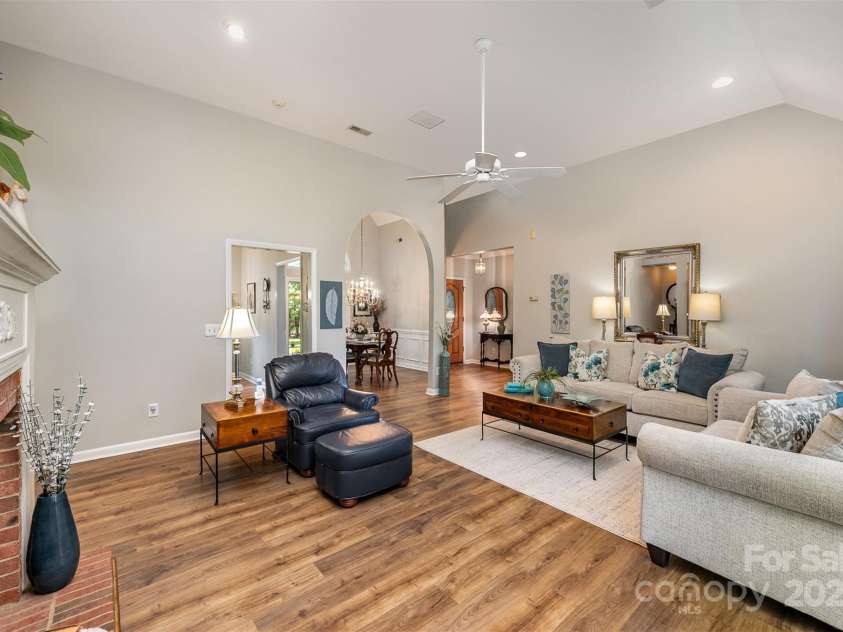 5208 Black Oak Lane, Waxhaw, NC 28173.  MLS# CAR4259258, YatesRealty ID 19528. 