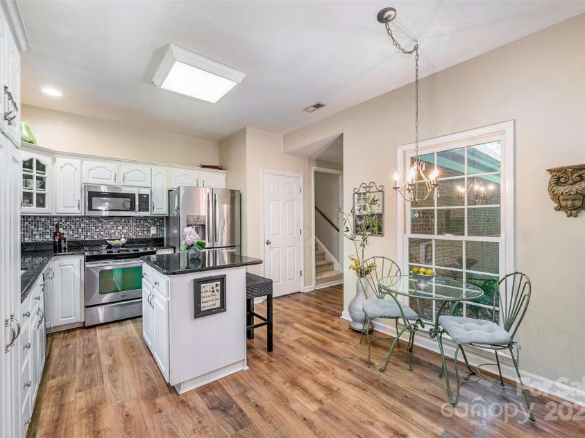 5208 Black Oak Lane, Waxhaw, NC 28173.  MLS# CAR4259258, YatesRealty ID 19528. 