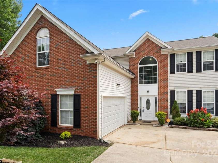 13528 Philip Michael Road, Huntersville, NC 28078.  MLS# CAR4266149, YatesRealty ID 19529. 