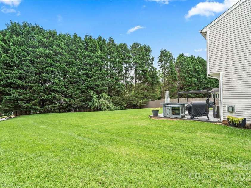 13528 Philip Michael Road, Huntersville, NC 28078.  MLS# CAR4266149, YatesRealty ID 19529. 