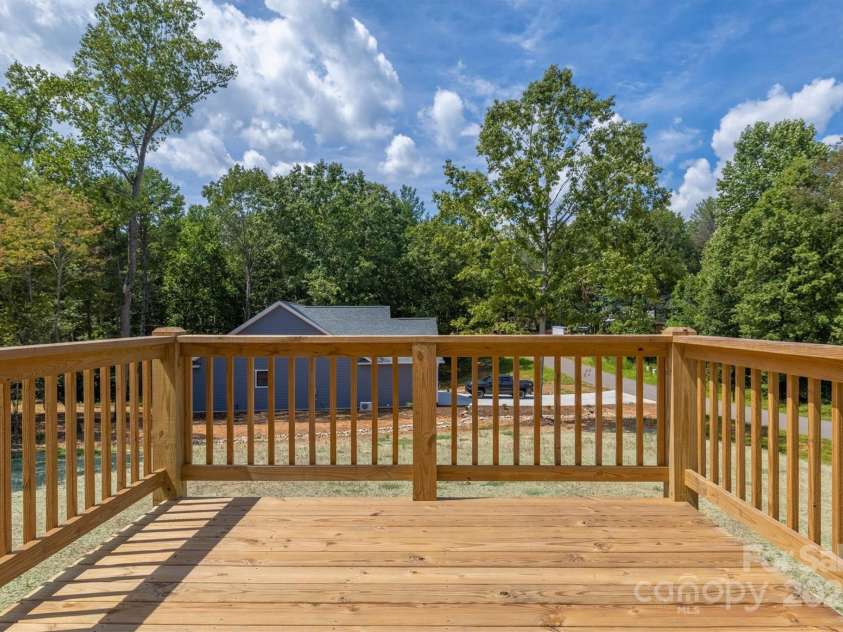 1710 Plantation Loop, Morganton, NC 28655.  MLS# CAR4296340, YatesRealty ID 1953. 