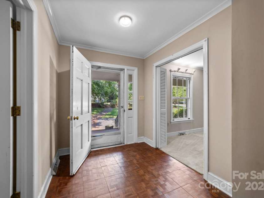 866 Concord Road, Davidson, NC 28036.  MLS# CAR4160164, YatesRealty ID 1953. 